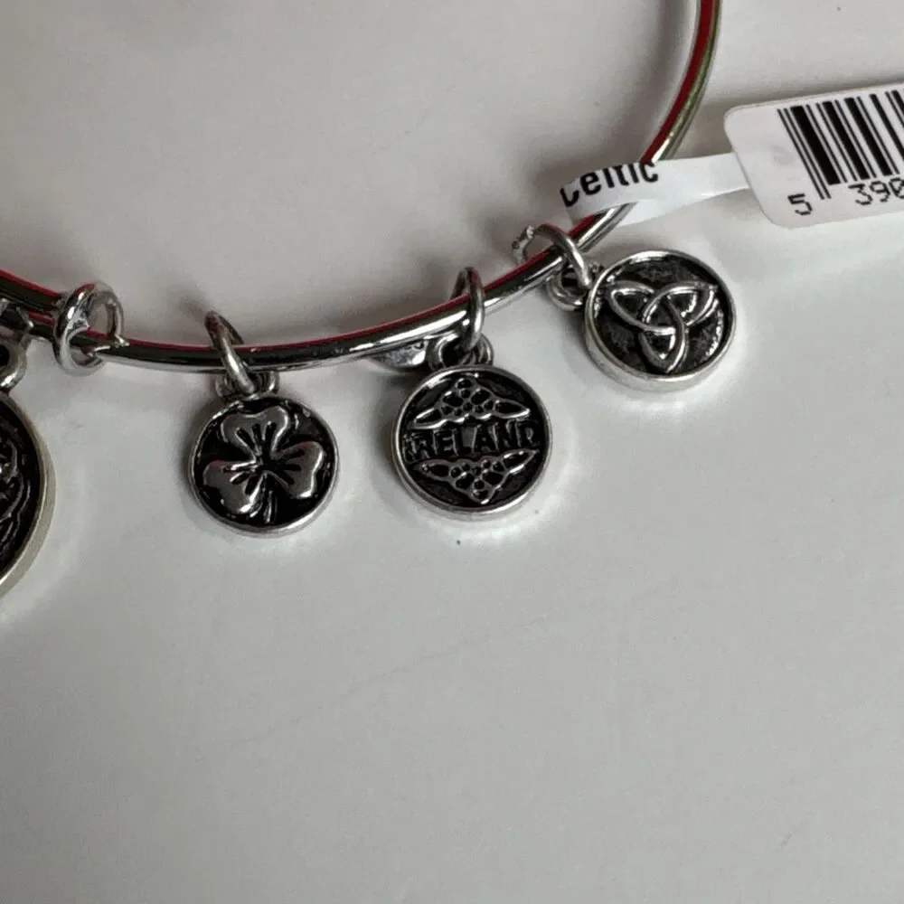 SOLVAR New with Tag Silver-tone Charm Bangle Claddagh Charm Bracelet 4 charms.